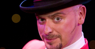 Présentateur et Magicien