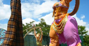 Spectacle de rue déambulatoire dansé et sur échasses