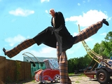 Spectacle de rue déambulatoire dansé et sur échasses