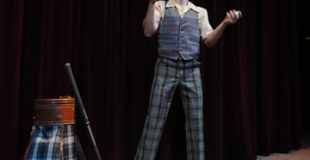 Clown de reprise et jongleur