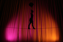 Funambule et numéro de fildefériste