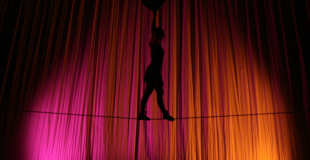 Funambule et numéro de fildefériste