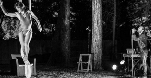 Drapés aériens et musique