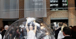 Danse dans une bulle