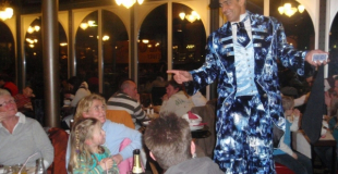 Magiciens sur échasses