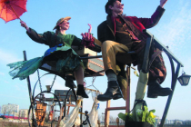 Spectacle de rue déambulatoire, poétique et drolatique