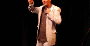 Spectacle d'humour style chansonnier