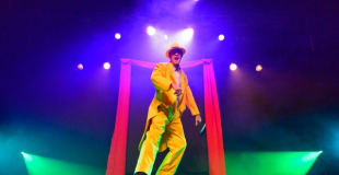 Magie avec changement rapide de costumes ou Quick change