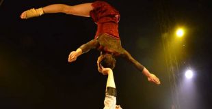 Duo de portés acrobatiques