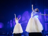 Danseuses boites à musique en soirée au Grand Palais (75)