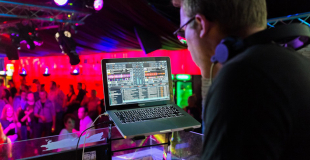 DJ pour une animation lounge sur un toit d'immeuble (75)