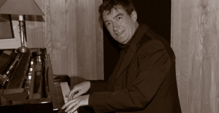 Piano jazz sur le thème de Noël pour une exposition (92)